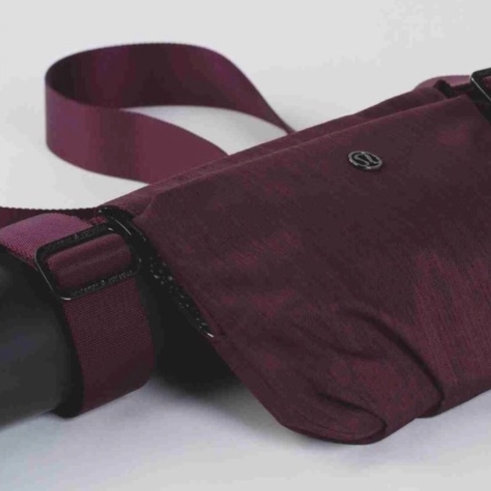 Lululemon Pouch